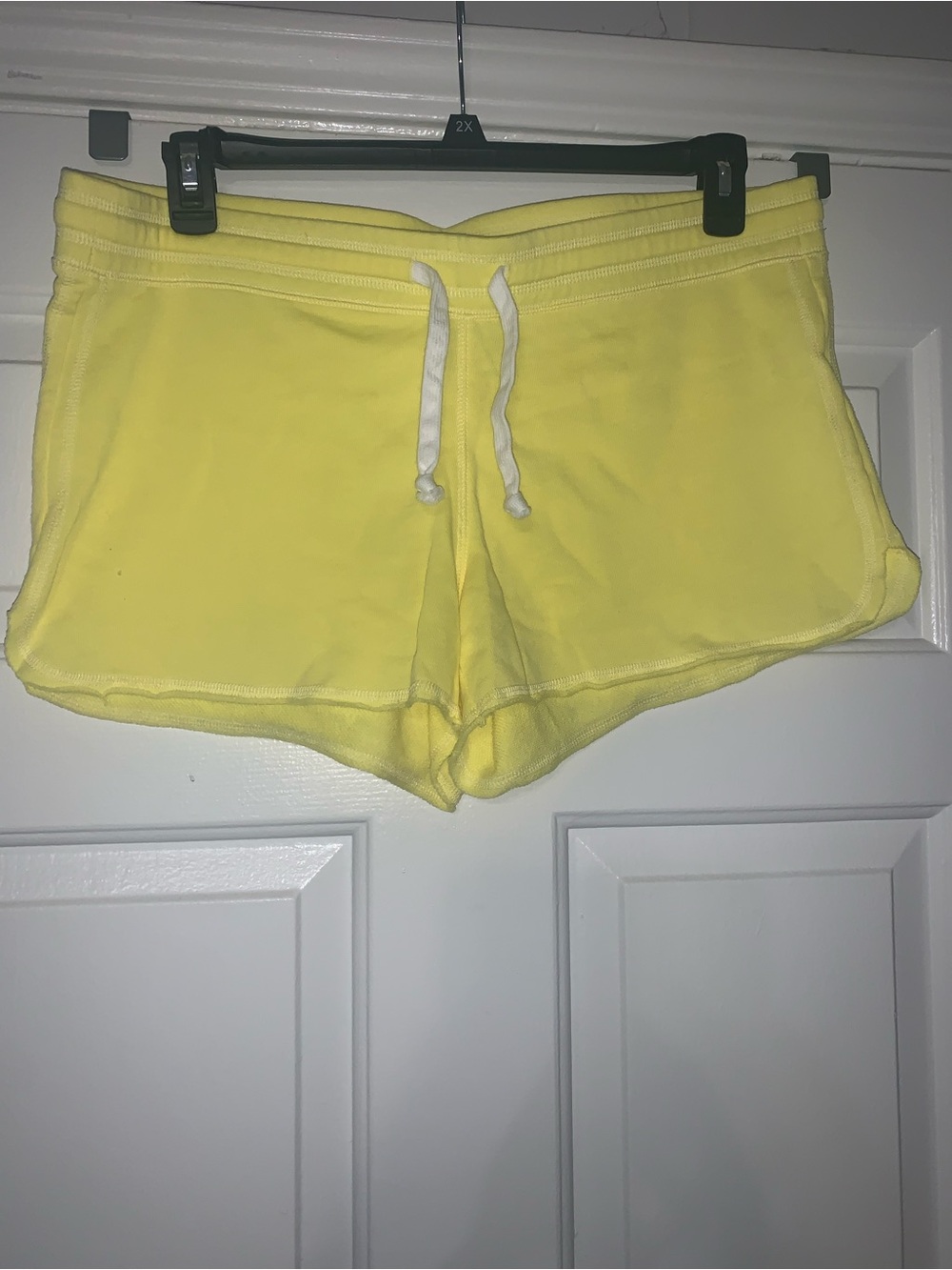 Women’s Old Navy Drawstring Shorts (Size Large) LIKE NEW
